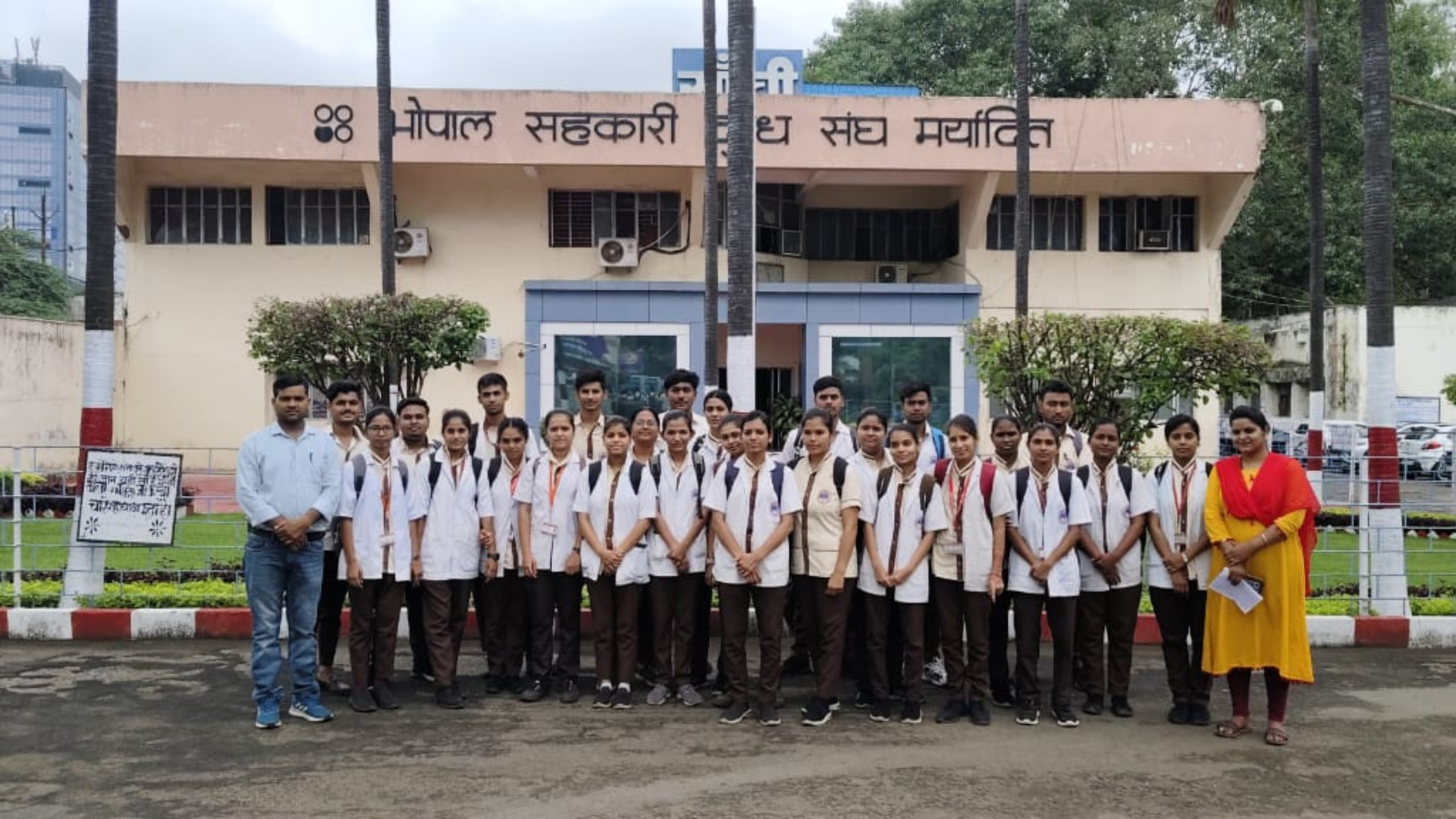 EDUCATIONAL VISIT OF B.Sc. (N)2ND YEAR